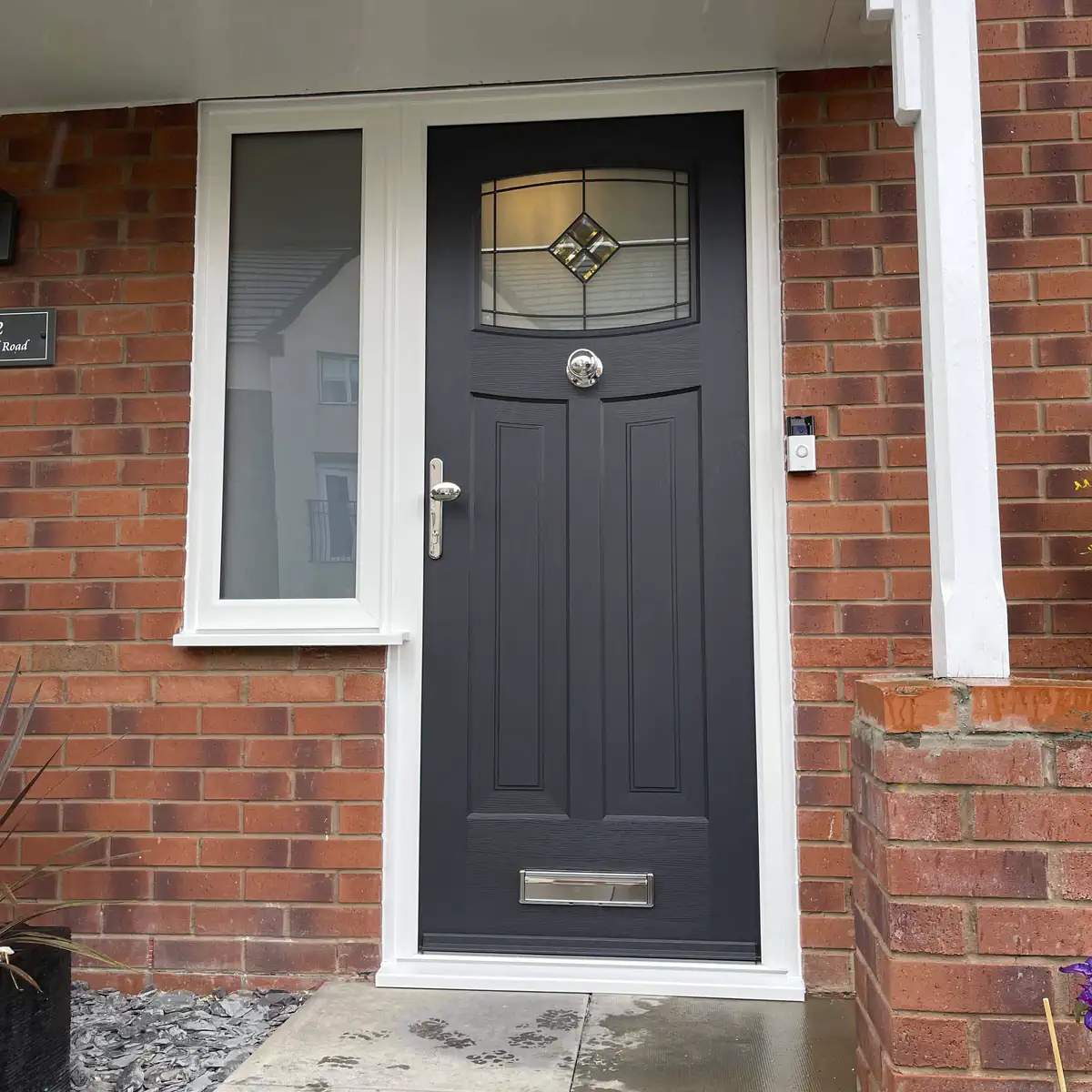Rockdoor Newark Bright Star in Anthracite Grey with Flag window and Satin glass fitted in Hilton, Derbyshire